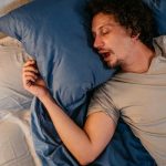 Uyku apnesi nedir ve neden olur?  Uyku apnesinin belirtileri ve tedavisi