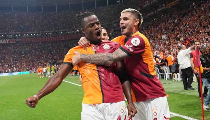 Galatasaray'ı yaratan Batshuayi, Türk futbol tarihine adını yazdı! Bunu başaran ilk yabancı futbolcu oldu… Galatasaray