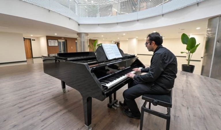 Mersin Büyükşehir Belediyesinde Haftada 2 Gün Piyano Konseri – Son Dakika Kültürü – Sanat, Yerel Yönetimler Üzerine Haberler