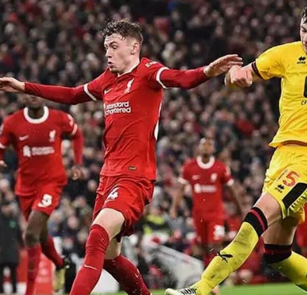 Dünyanın En Yüksek Maaşlı Futbolcusu Artık Kim?