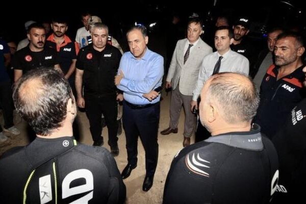 Bingöl’de serinlemek için baraja giren çocuk boğuldu